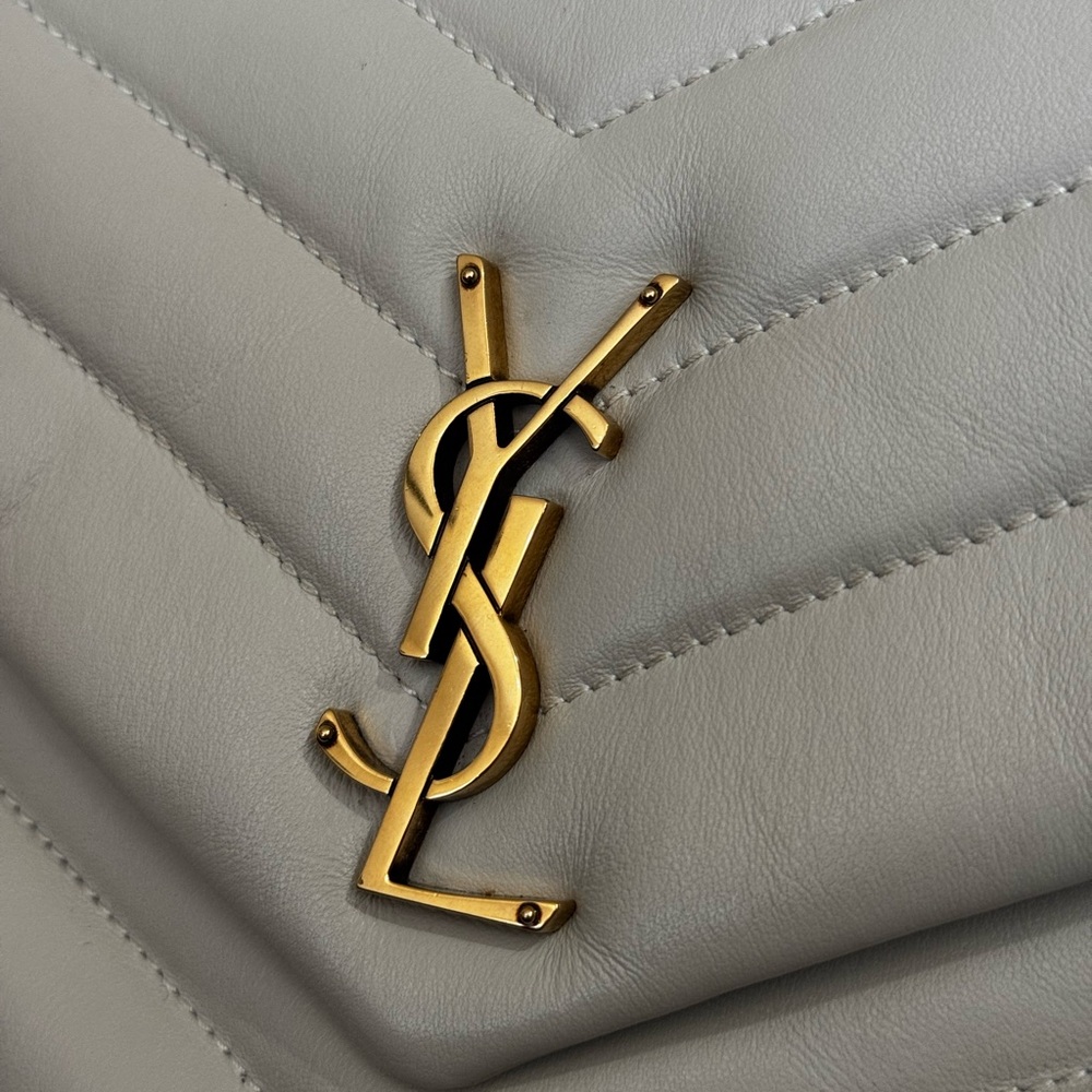 Saint Laurent Ivory Quilted Shoulder Bag with Gold Chain - Picture 4 of 16